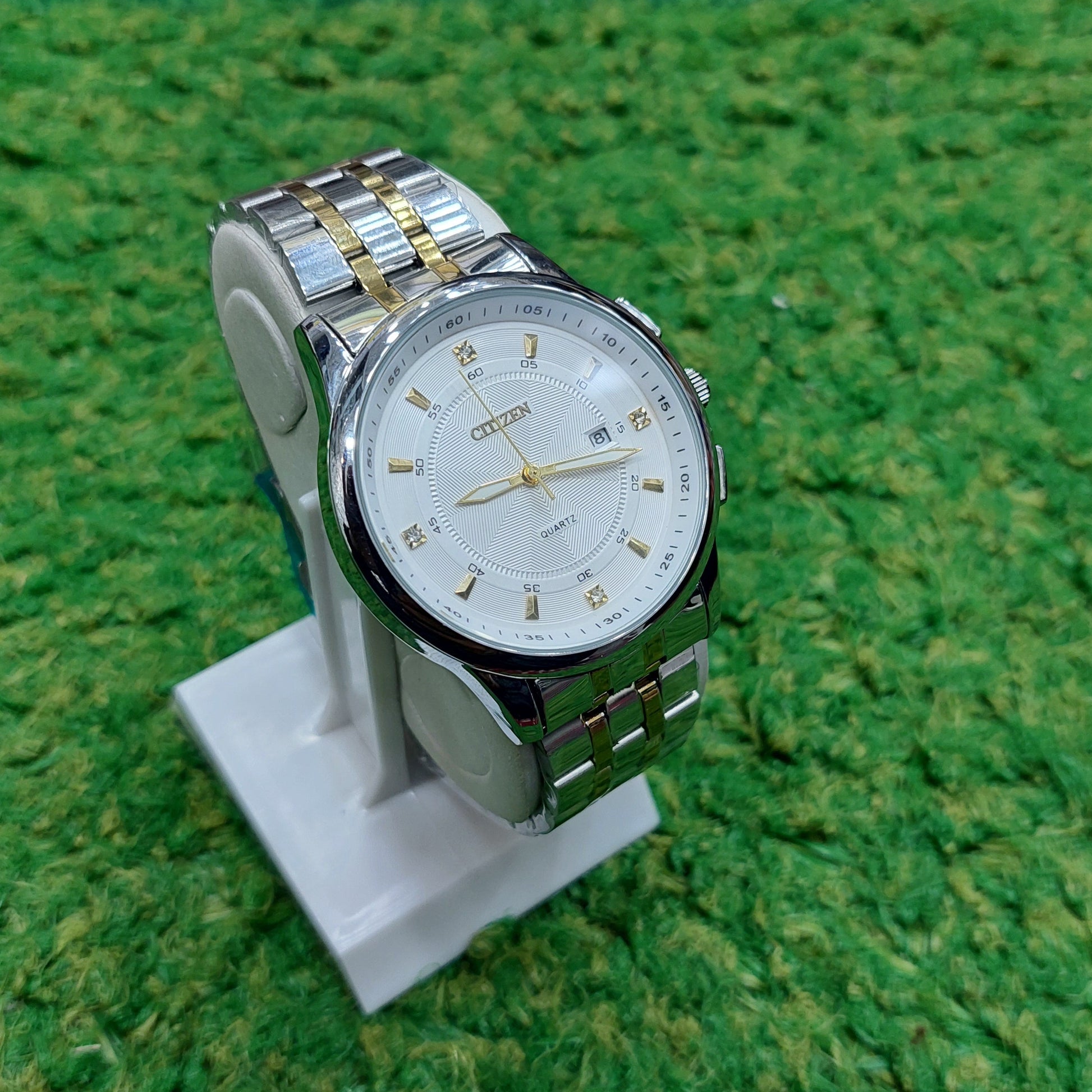 Citizen-Two Tone Silver & Gold Chain - Silver Case & White Dial - Saturn Watches
