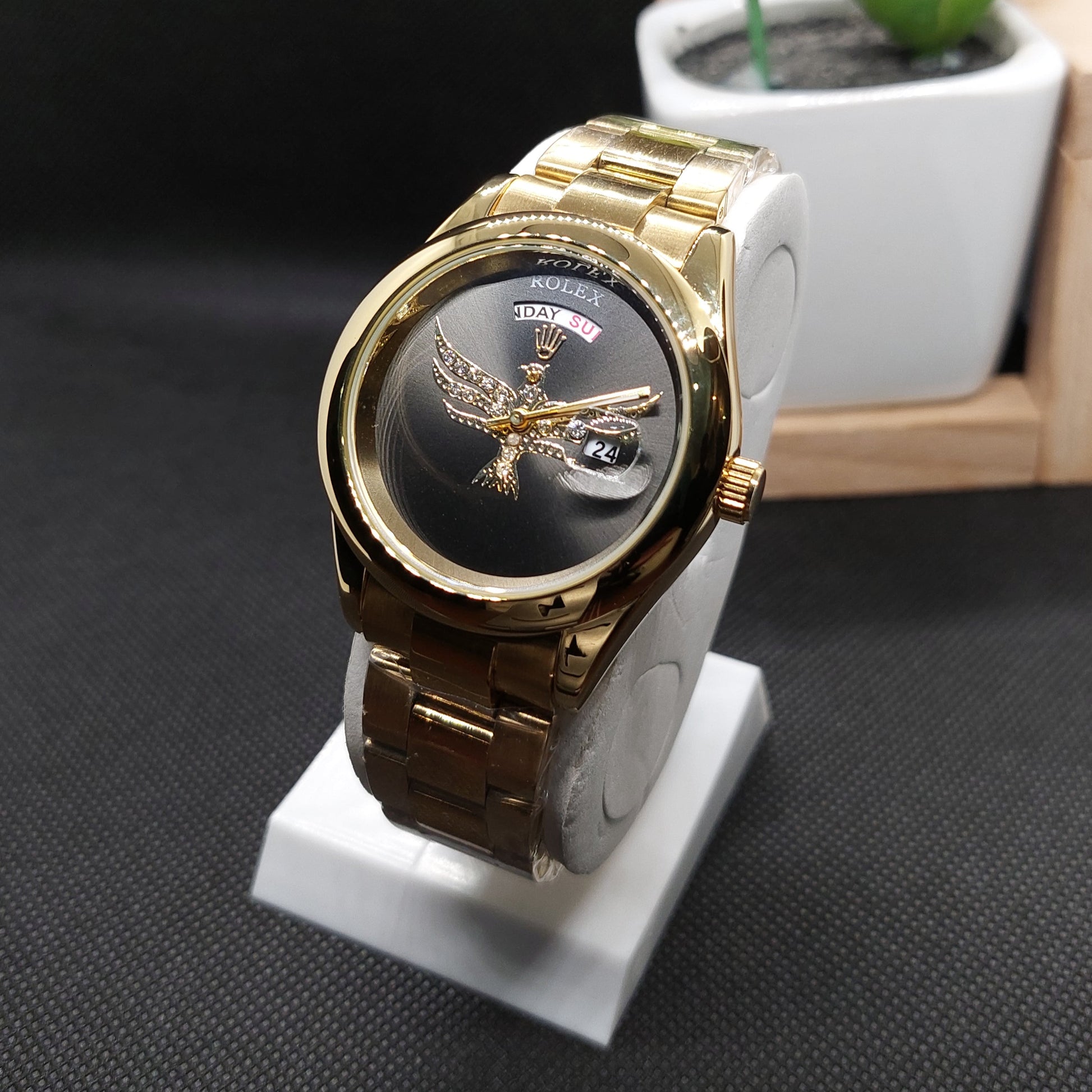 Rolex Stone Eagle in Dial Day-Date - Gold Chain - Gold Case & Black Dial - Saturn Watches